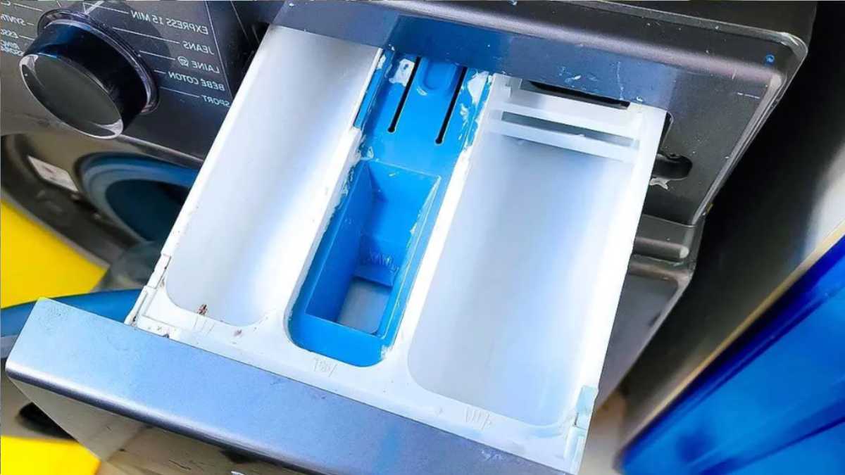 How to Correctly Load Detergent Into Your Washing Machine