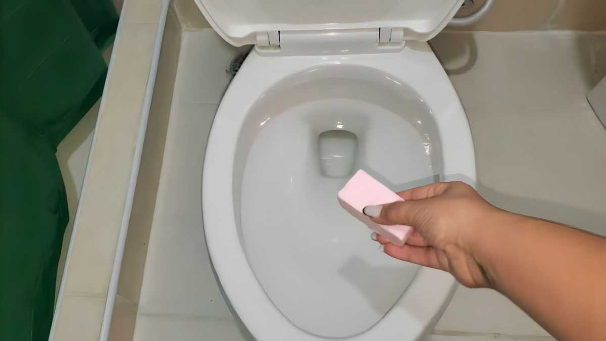 The Secret To Achieve A Spotless Toilet