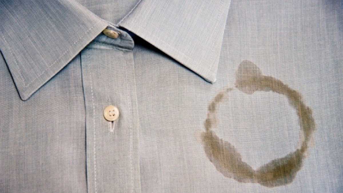 4 Ways to Remove Grease or Oil Stains from Clothing - Granny Tricks