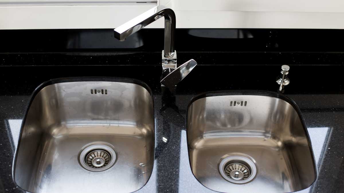 How to Clean a Black Kitchen Sink