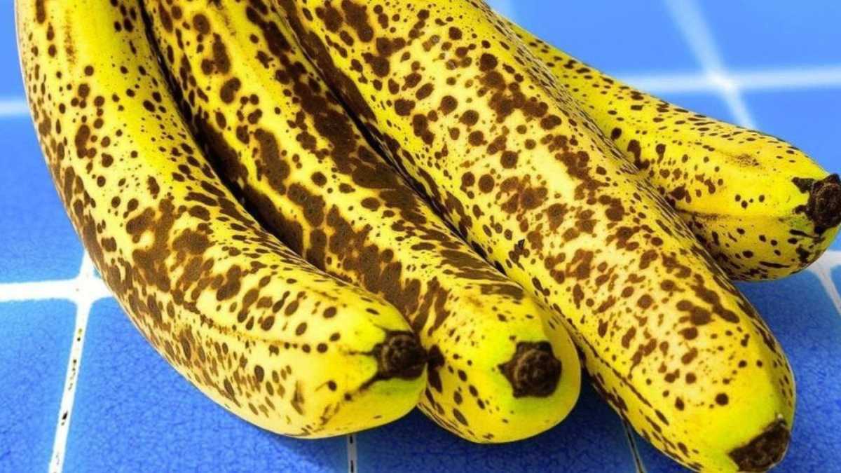 9 Anti-Waste Tips for Reusing Overripe Bananas