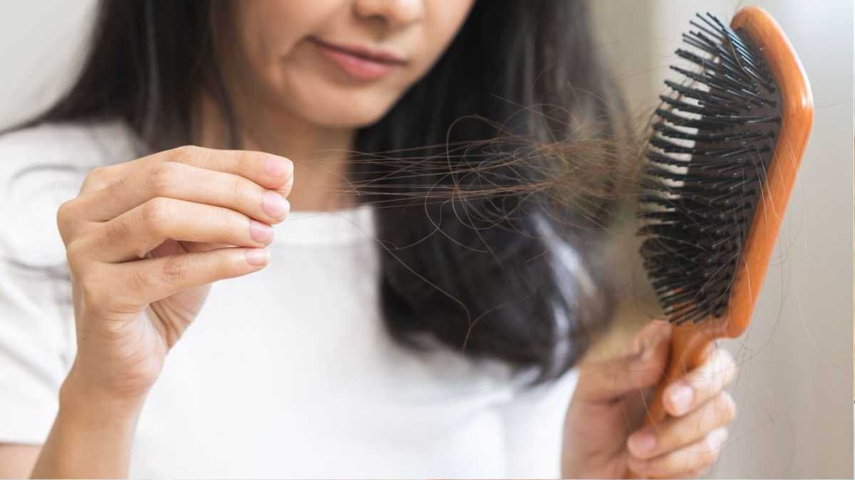 How to Clean Hair Brushes the Right Way!