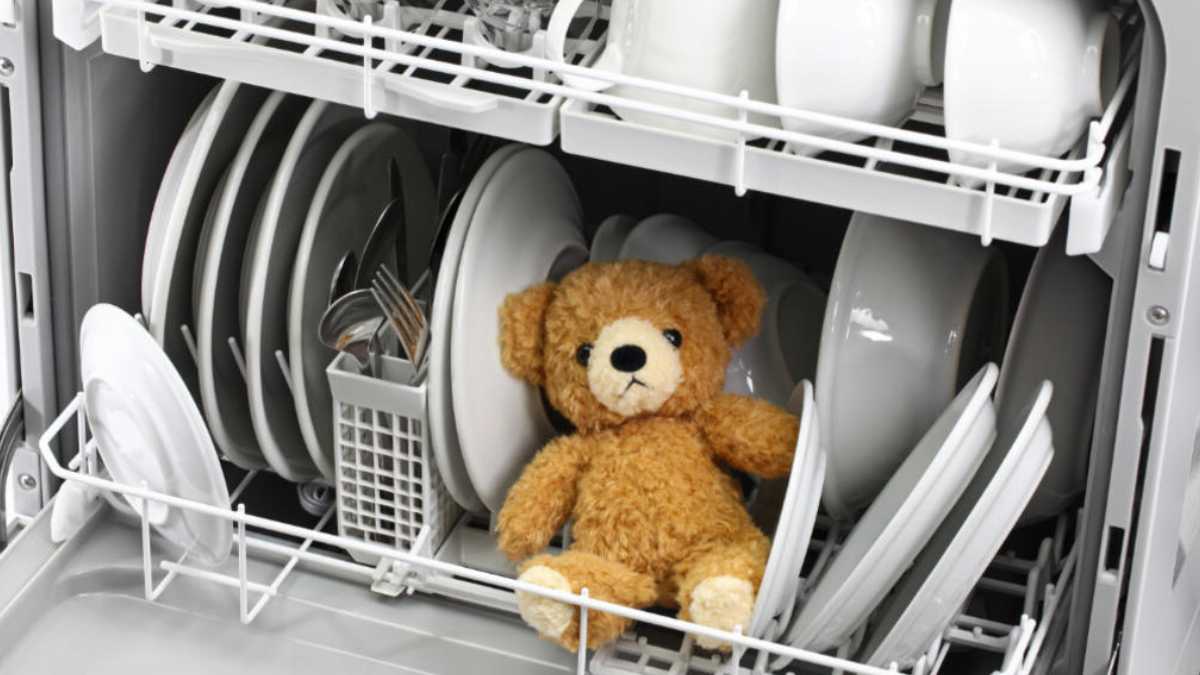 7 Things You Can Actually Wash in the Dishwasher