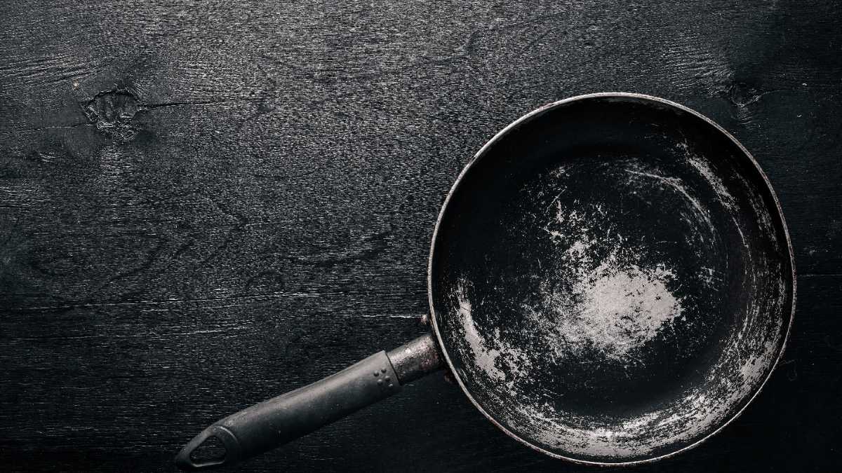 How a single scratch on a nonstick pan can release MILLIONS of toxic micro-plastic particles into your food, study warns