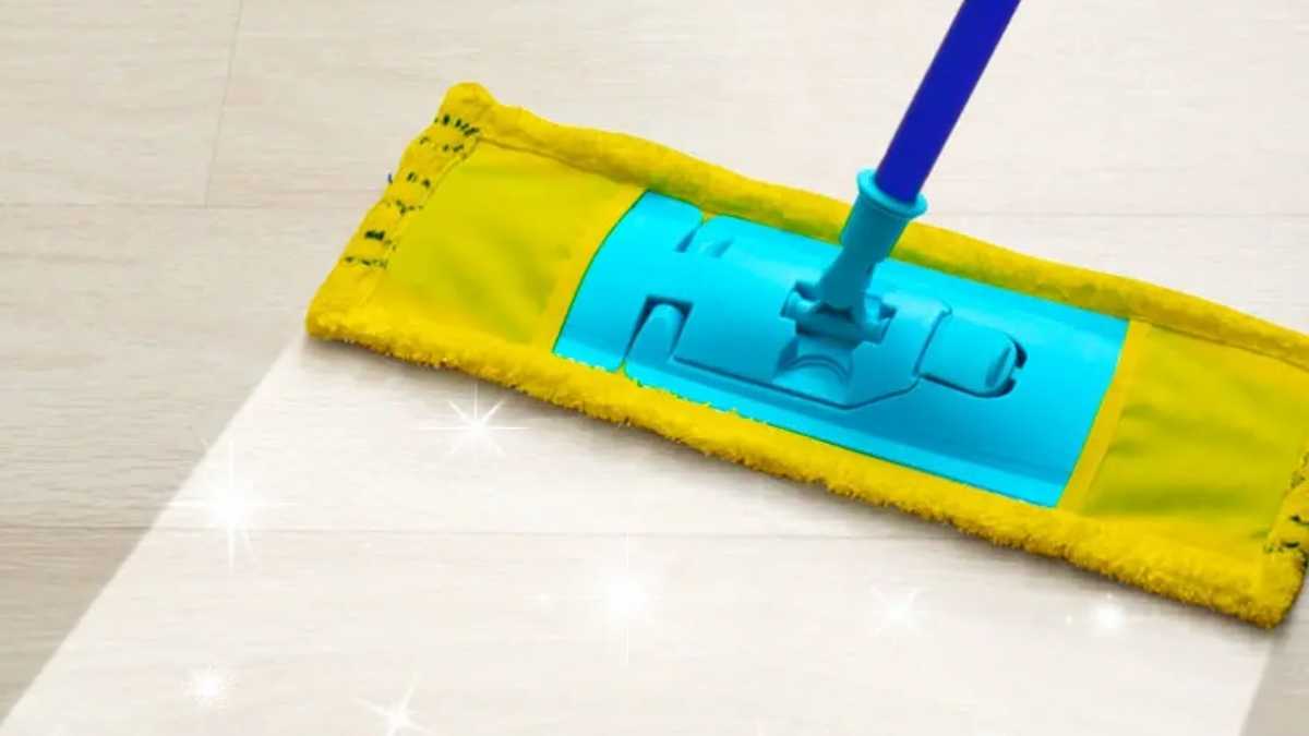What should be added to the water when cleaning to wipe less dust? The trick that makes life easier