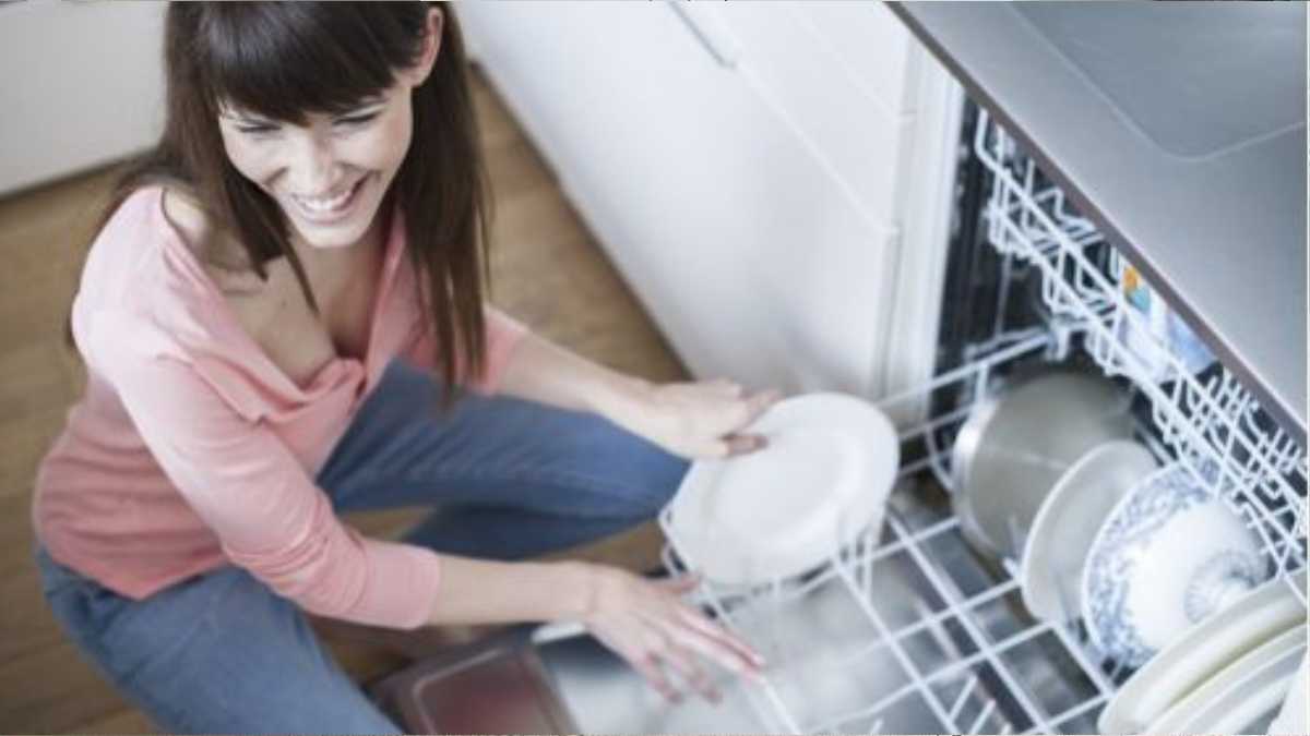 10 Surprising Things You Can Clean in the Dishwasher