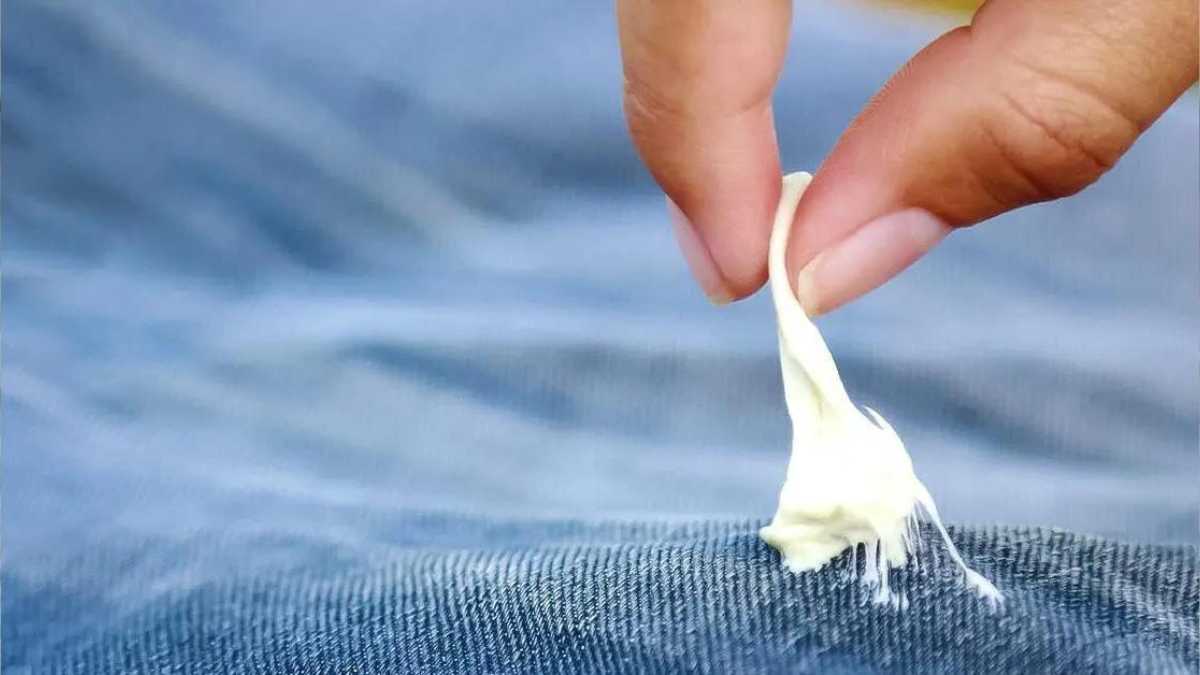 8 Tips for Removing Chewing Gum from Carpets, Clothes and Walls