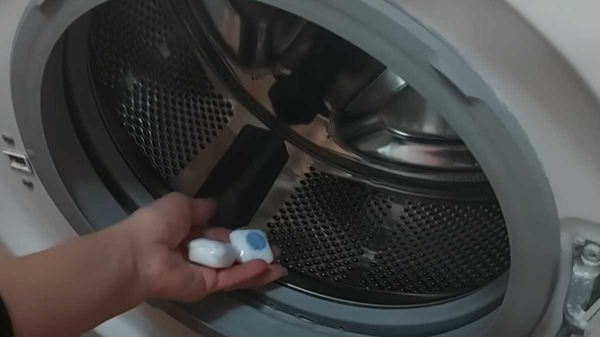 How to Clean Washing Machines: Remove Dirt and Bacteria