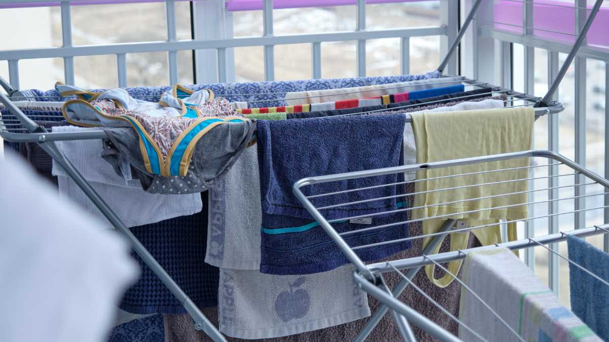 The Best Way to Dry Laundry in Winter