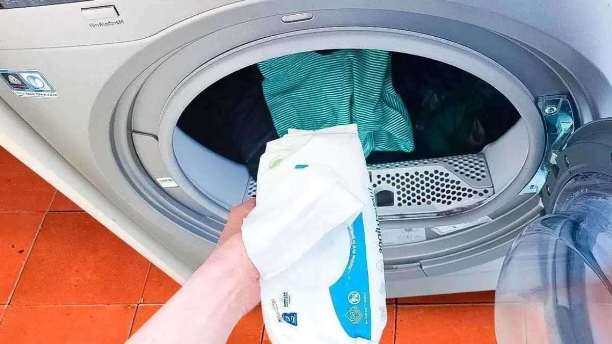 Why You Should Put A Wet Wipe In The Washing Machine