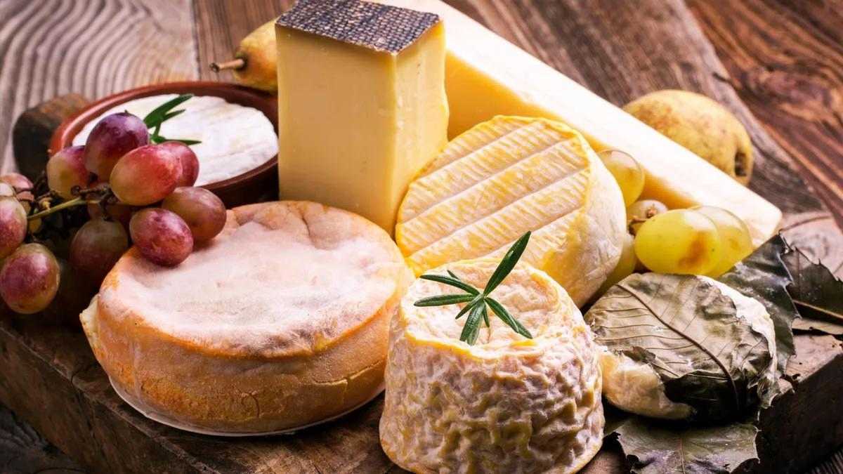 How Cheese Affects Our Dreams