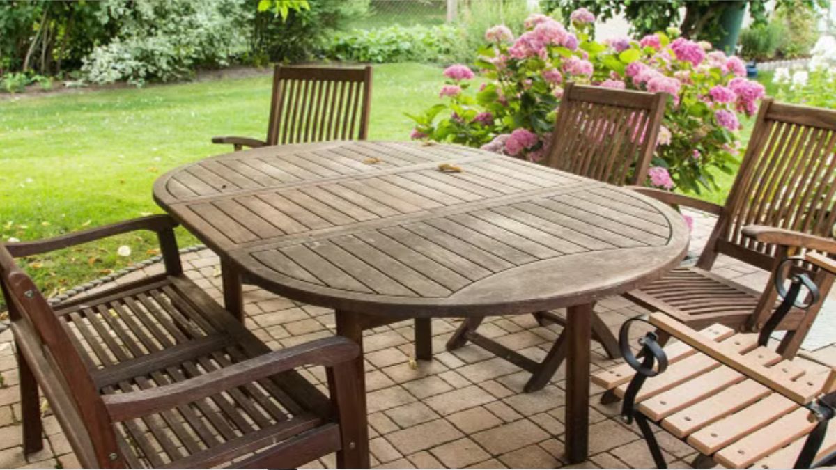 Cleaning garden furniture: The best home remedies