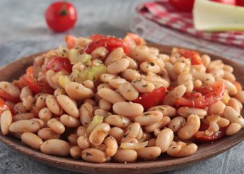 Fagioli alla Maruzzara (Neapolitan-Style Bean Soup)