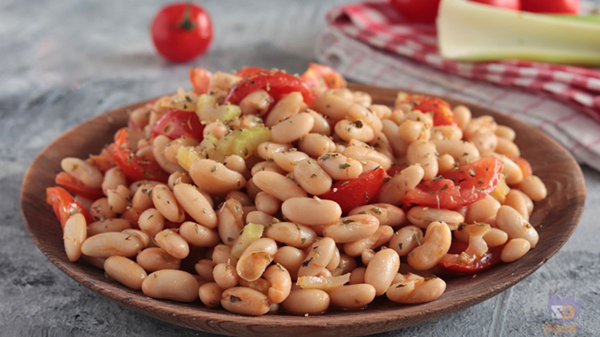 Fagioli alla Maruzzara (Neapolitan-Style Bean Soup)