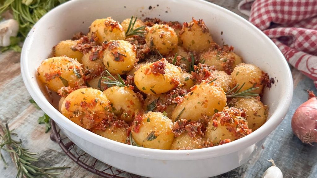 Potatoes with Sun-Dried Tomatoes and Olives