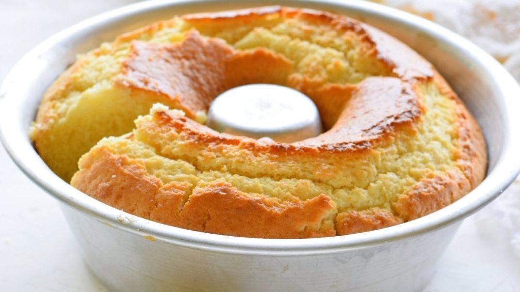 5-Minute Milk Ring Cake