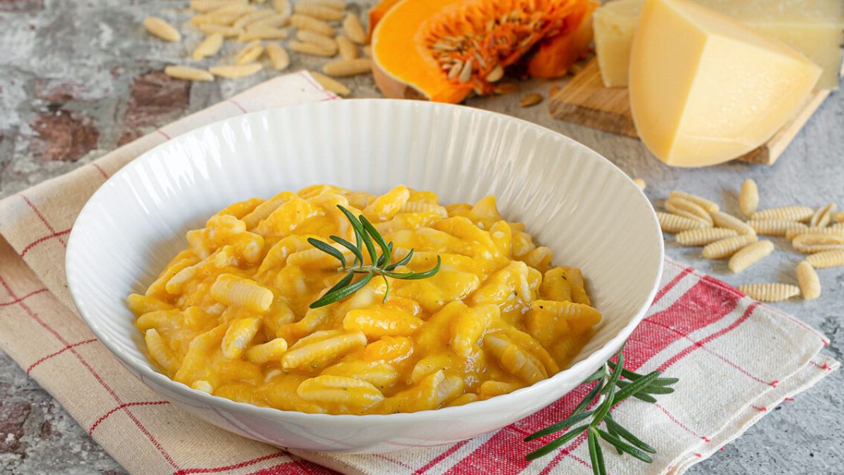 Cheesy Pumpkin Provolone Pasta