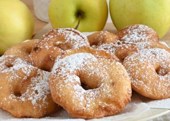 Cinnamon Apple Fritters