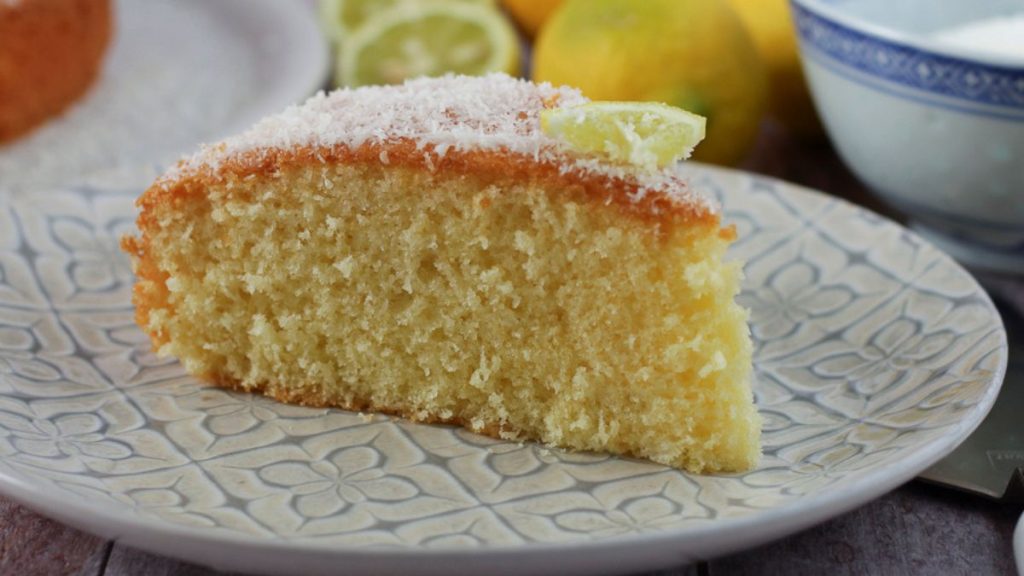 Coconut and Lemon Cake