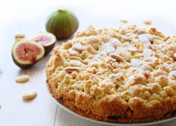 Fig & Almond Crumble Cake