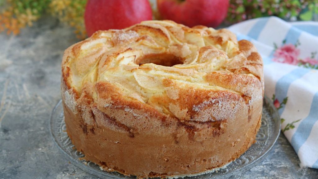 Grandma's Apple Bundt Cake