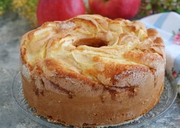 Grandma's Apple Bundt Cake