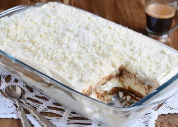 Tiramisu paradise with coconut and white chocolate