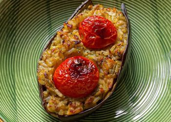 Aubergines Stuffed with Rice and Tuna