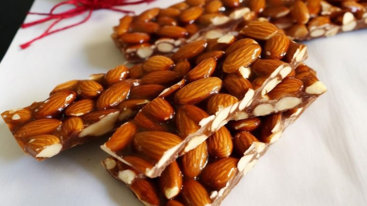 Crunchy Almond Brittle