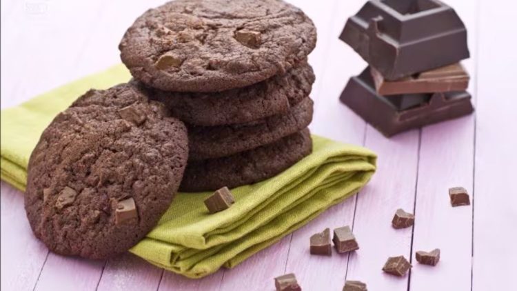 double-chocolate-chip-cookies