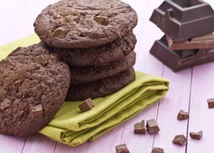 double-chocolate-chip-cookies